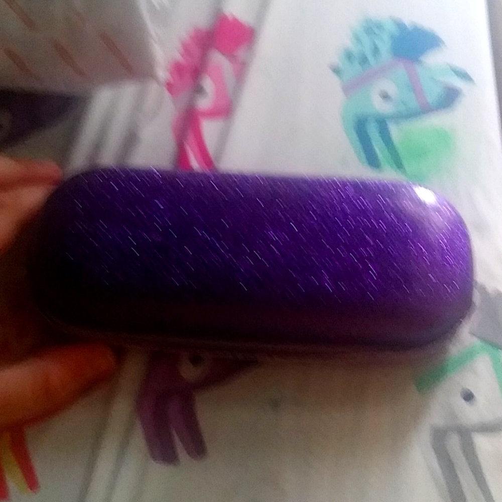 Light and dark purple glasses case